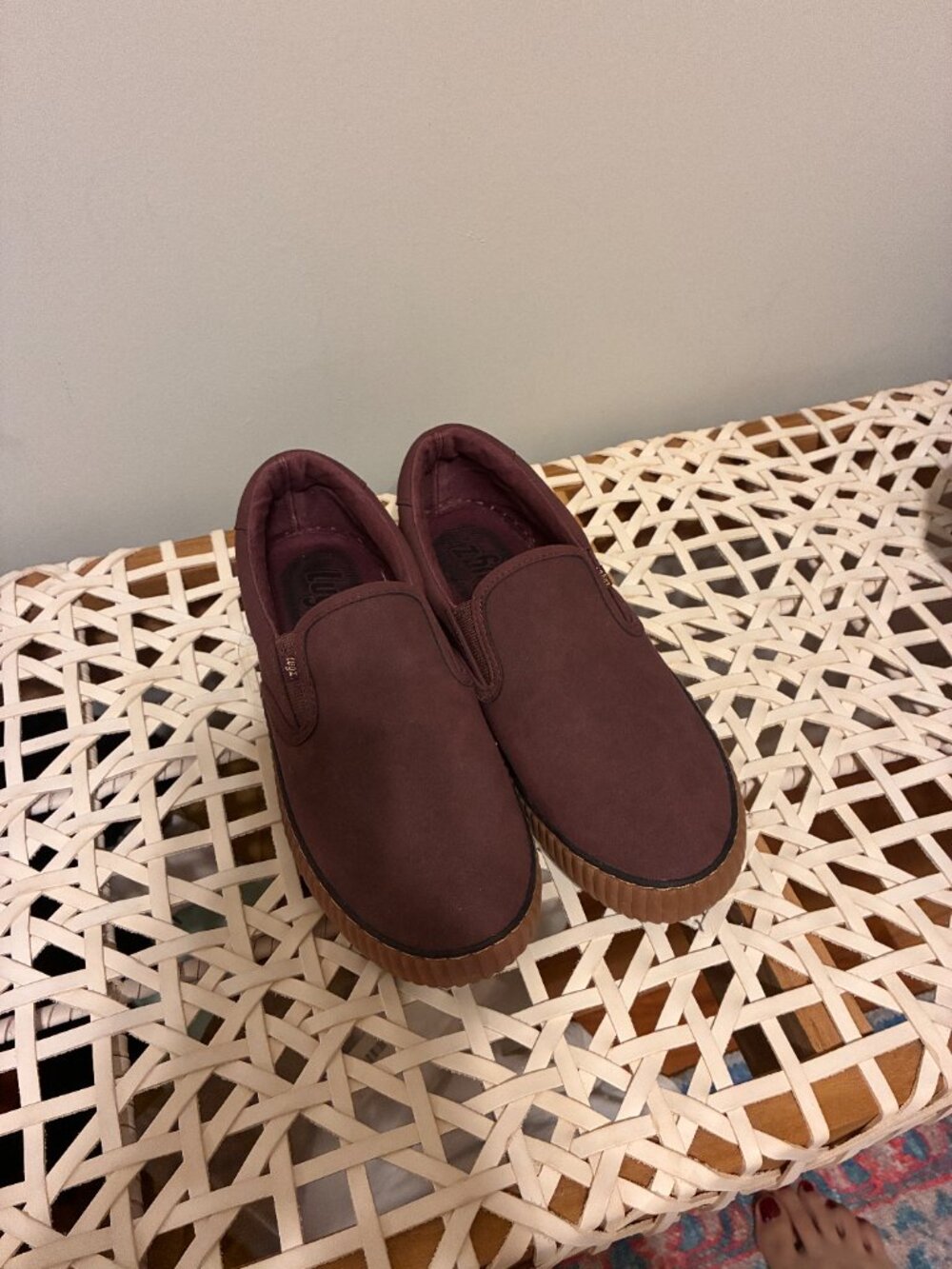 Lugz Womens Plum Purple Suede Like Slip On Platform Sneakers (Size 7.5)